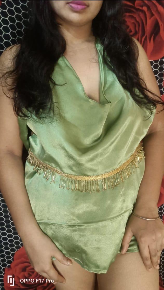 Image of 🧕🧕🅒🅤🅣🅔 🅖🅘🅡🅛 🅑🅐🅝🅤 🅜🅤🅢🅛🅘🅜 🅖🅘🅡🅛 👧🏻 🅦🅗🅘🅣🅔 🅢🅚🅘🅝 👙