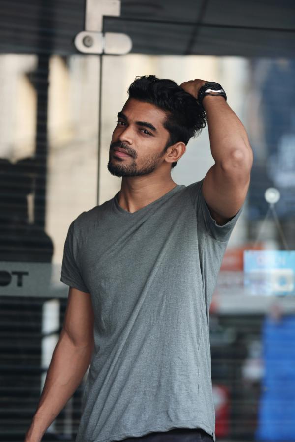 Image of කාන්තාවන් හා කපල් සදහා