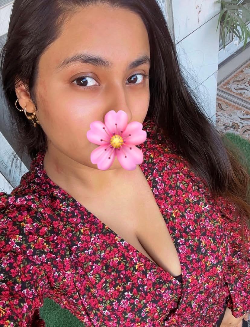 Image of With Face Genuine Cam Show