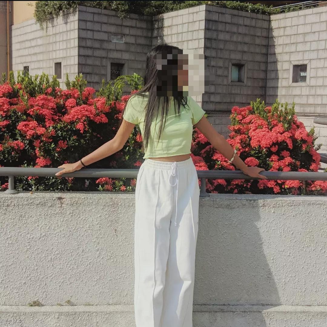 Image of SLIM GIRL 22 YEARS OLD