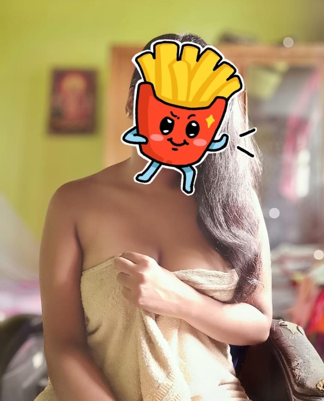 Image of 💦😍❤️‍🔥 සුපිරි කඳක් එක්ක live cam show  📸 🍑👄100% ඇත්ත 💯 guaranteed! ඕන සැපක් ගන්න කතා කරන්න 🫦💦