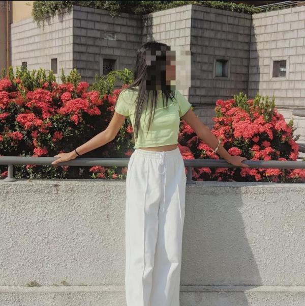 Image of SLIM GIRL 22 YEARS OLD