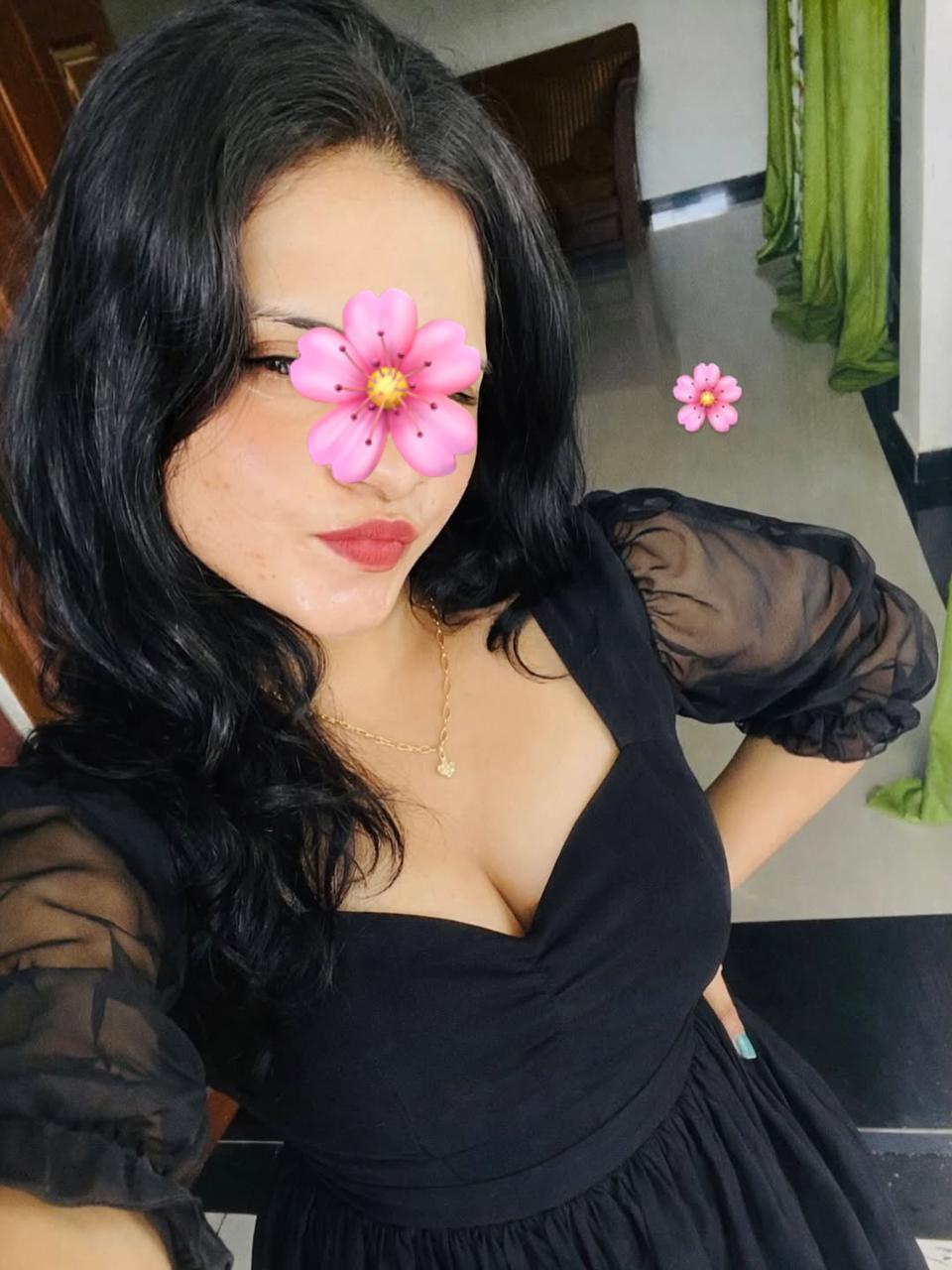 Image of 💕 Tamil Girl With Face Cam show 💕